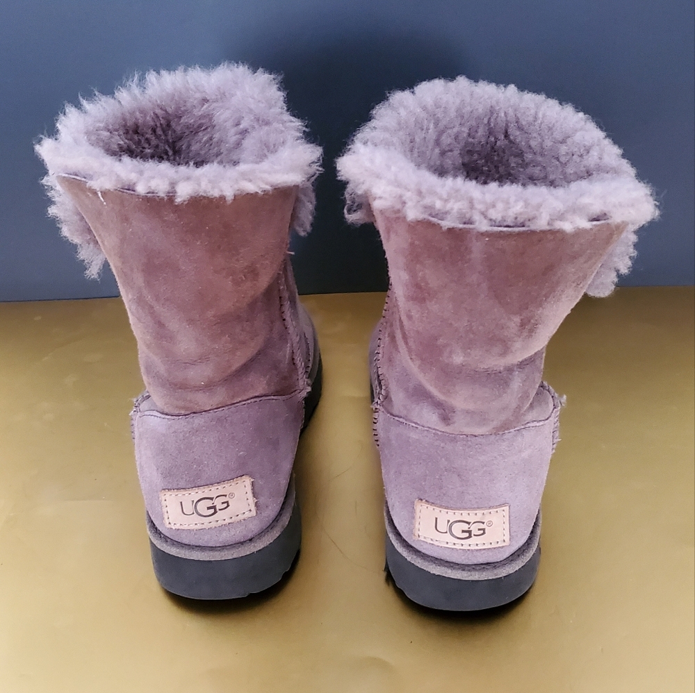 Ugg Boots - image 4